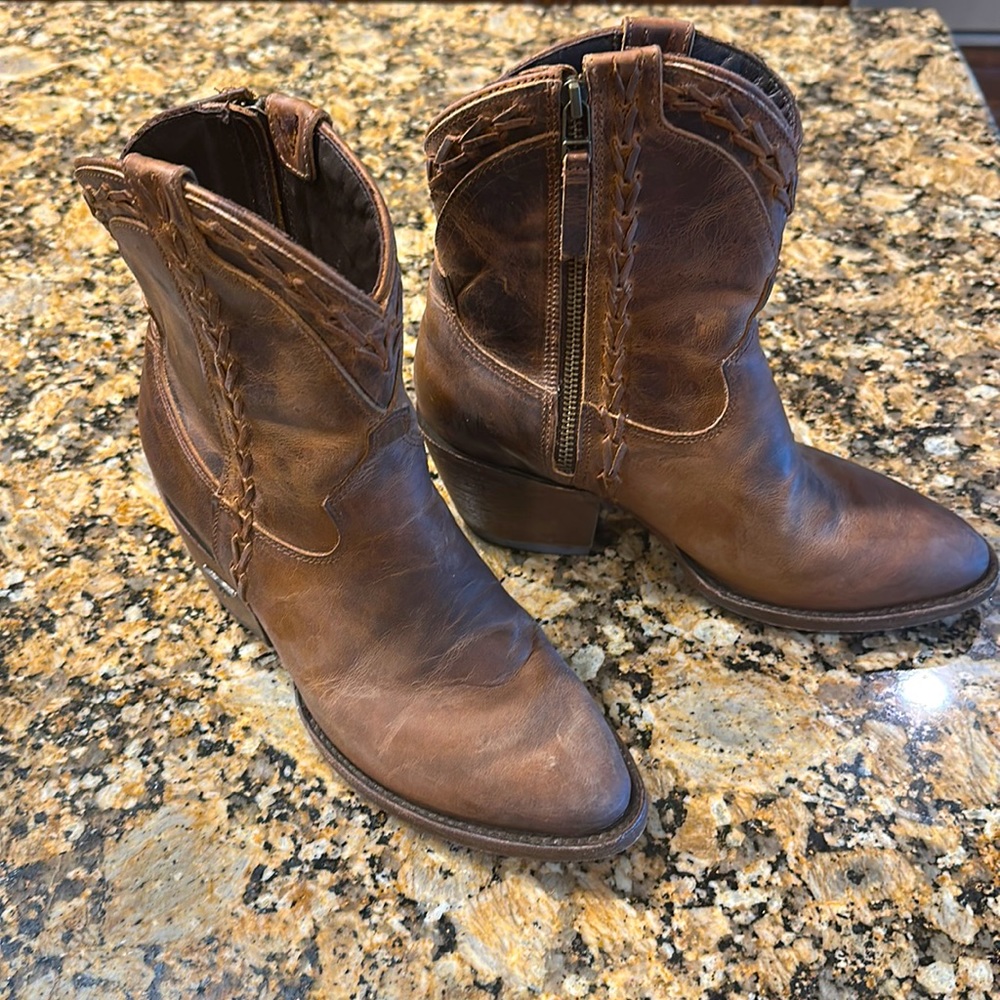 Lane Emma Bootie Leather Cowboy Cowgirl Boot Size 9